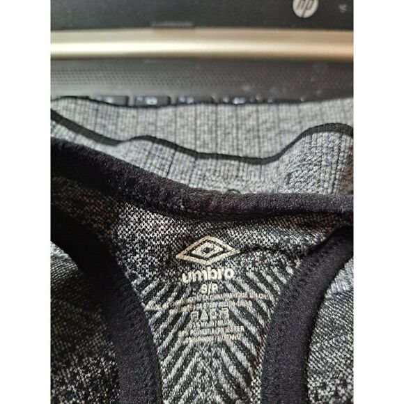 Umbro  Sportsbra  Gray Size Small‎ - Picture 4 of 4